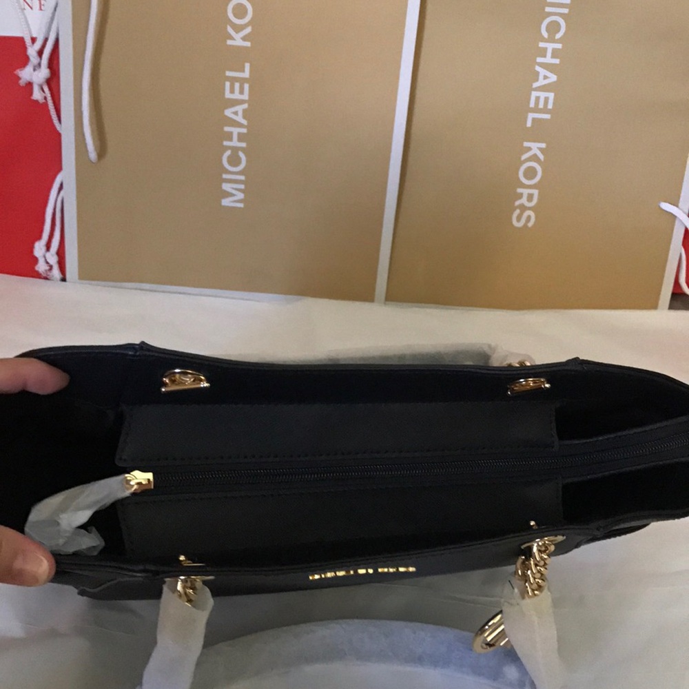 💦🌻MK chain shoulder tote🌻shoulder bag/ Black - Picture 8 of 8